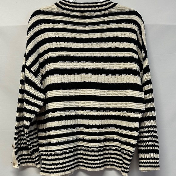 Next Stripe Stitch Detail - Regular Fit- Women’s Sweater - black and ecru cream - Picture 5 of 8